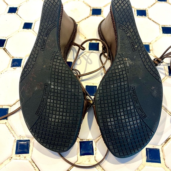 EUC SZ6 StuartWeitzman Lace up Rhinestone Bronze Wedges - Picture 4 of 4